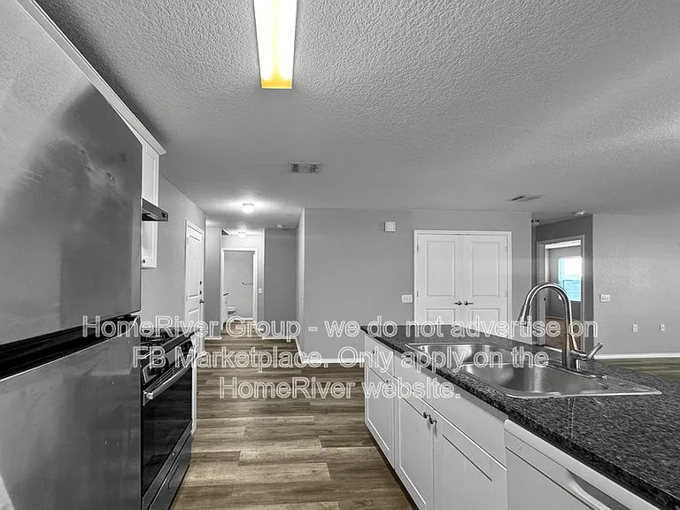 6807 Hibiscus Fls — Photo 5