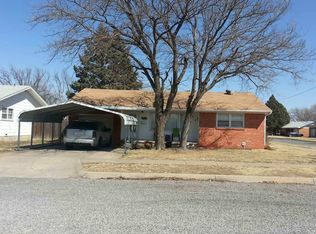1700 Beech Ln, Pampa, TX 79065
