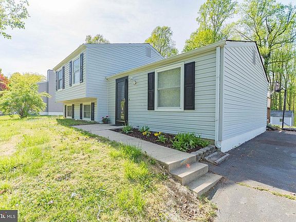 3rd image of 4104 Cassell Blvd