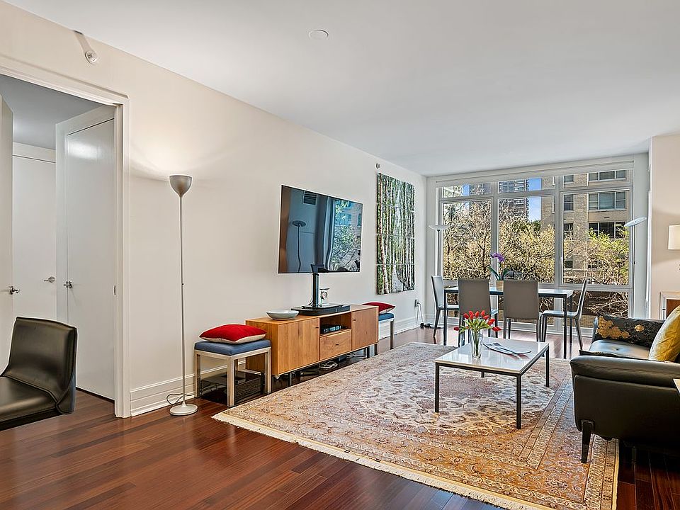 1st image of 300 E 55th St APT 3B