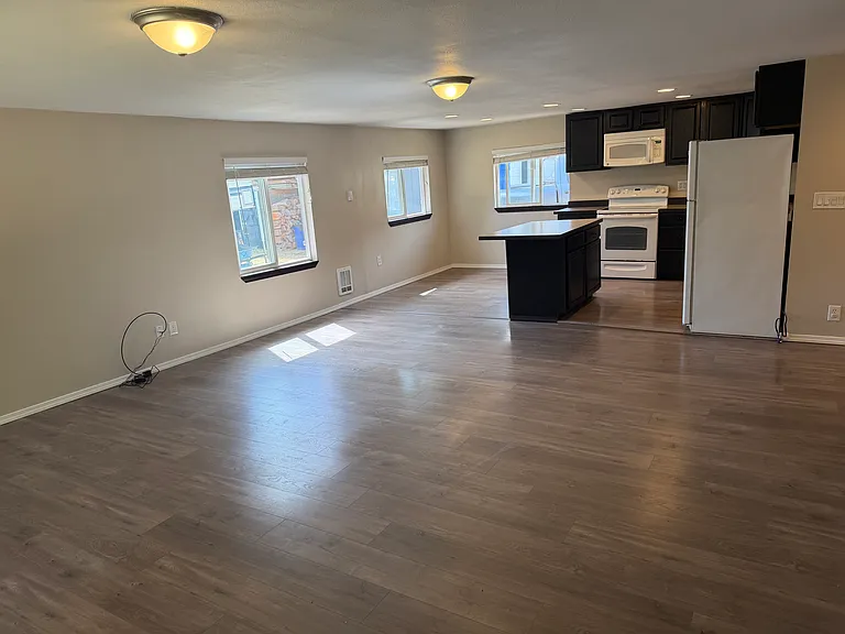 1178 Puget Dr SE — Photo 4