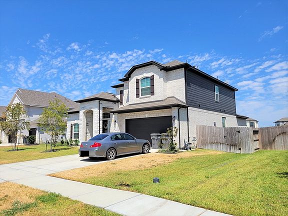 3rd image of 13919 Gretzky Dr