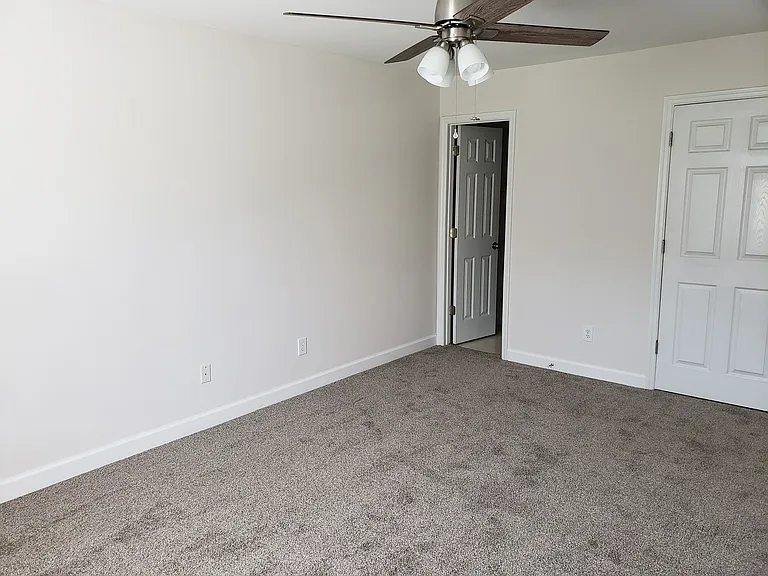 404 Northrop Pl — Photo 5