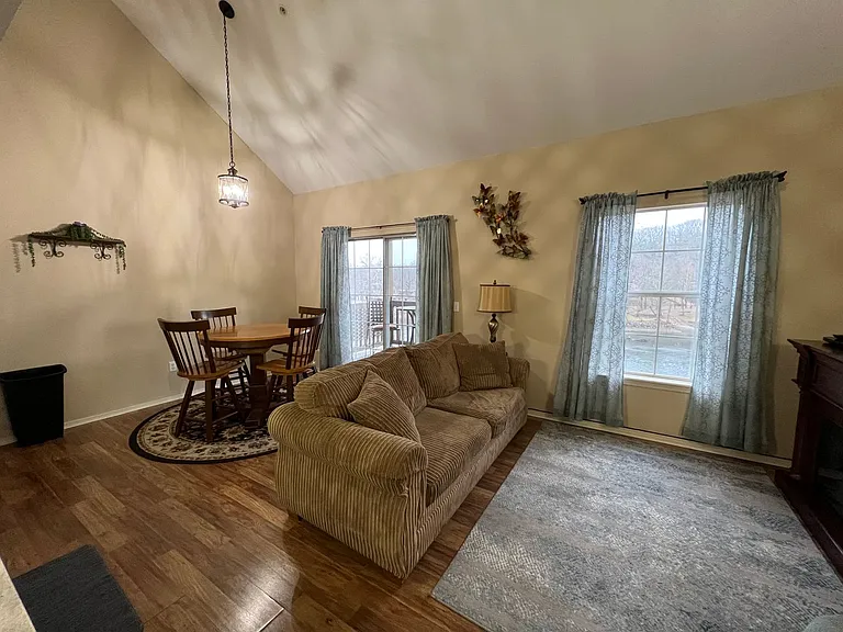 680 Fall Creek Dr — Photo 13