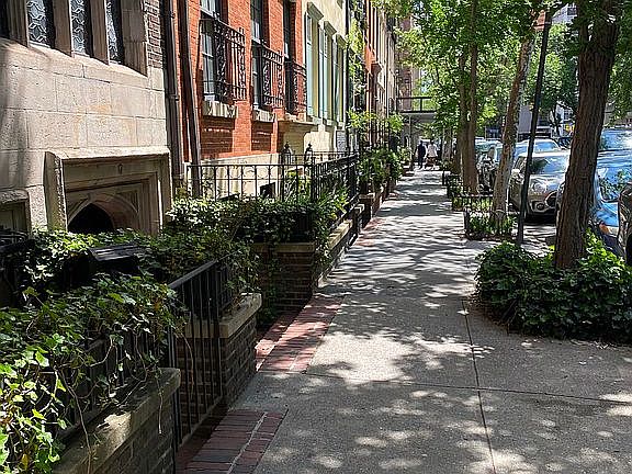 2nd image of 130 E 19th St APT 1