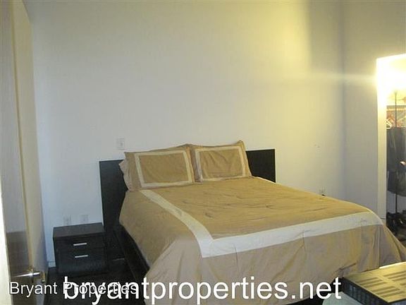 3rd image of 309 Church St APT 101