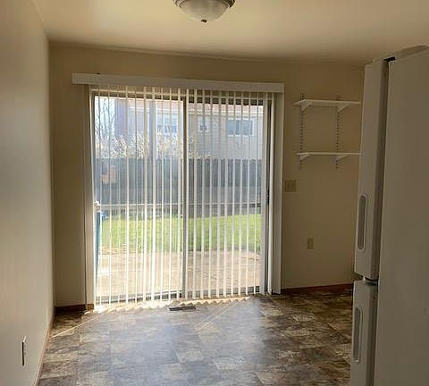 4th image of 415 N Hyatt St APT 4