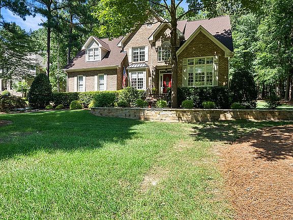 3rd image of 2217 Avinshire Pl