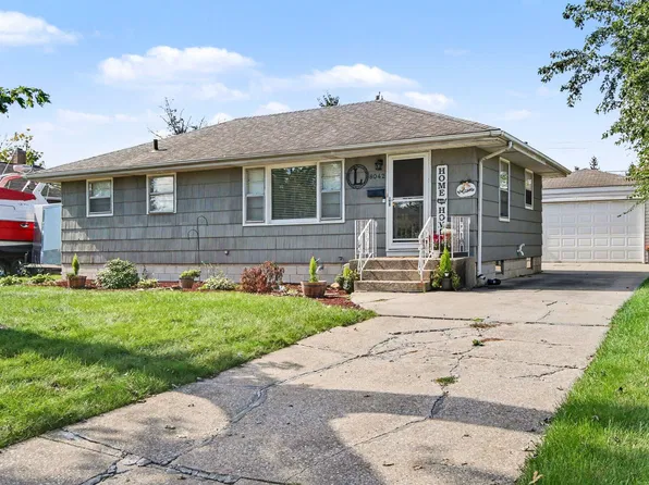 8042 Tapper Ave, Munster, IN 46321