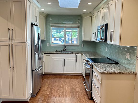 2nd image of 619 Lorren Way