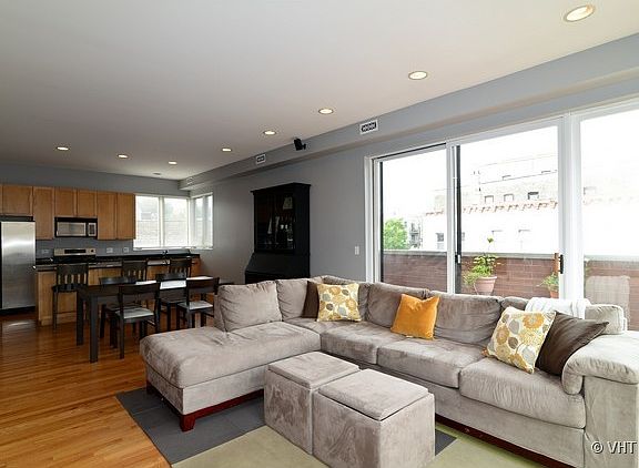 3rd image of 954 N Wood St #2