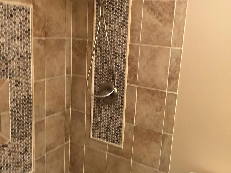 1289 Stratford Dr W — Photo 17