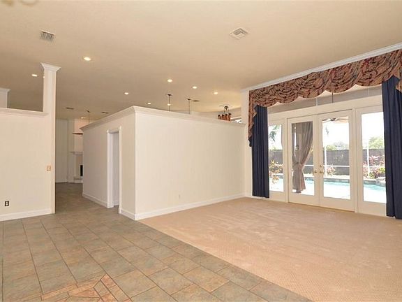 5th image of 7575 Park Springs Cir