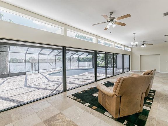 3rd image of 954 Bayshore Dr