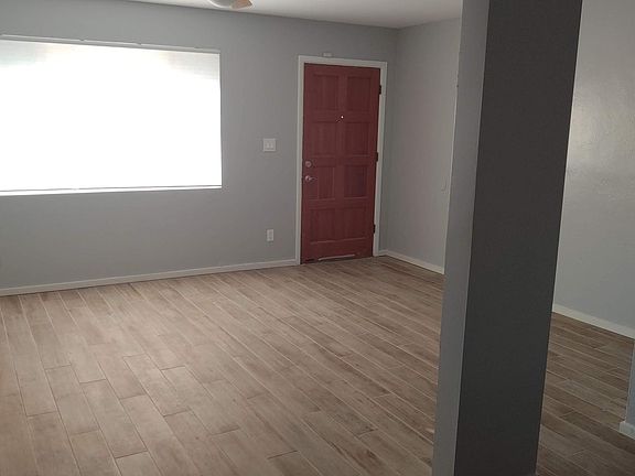 4th image of 705 S Starley Dr