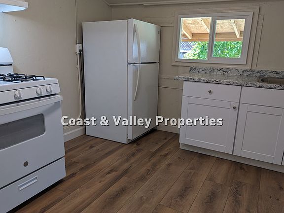4th image of 1022 West St #2