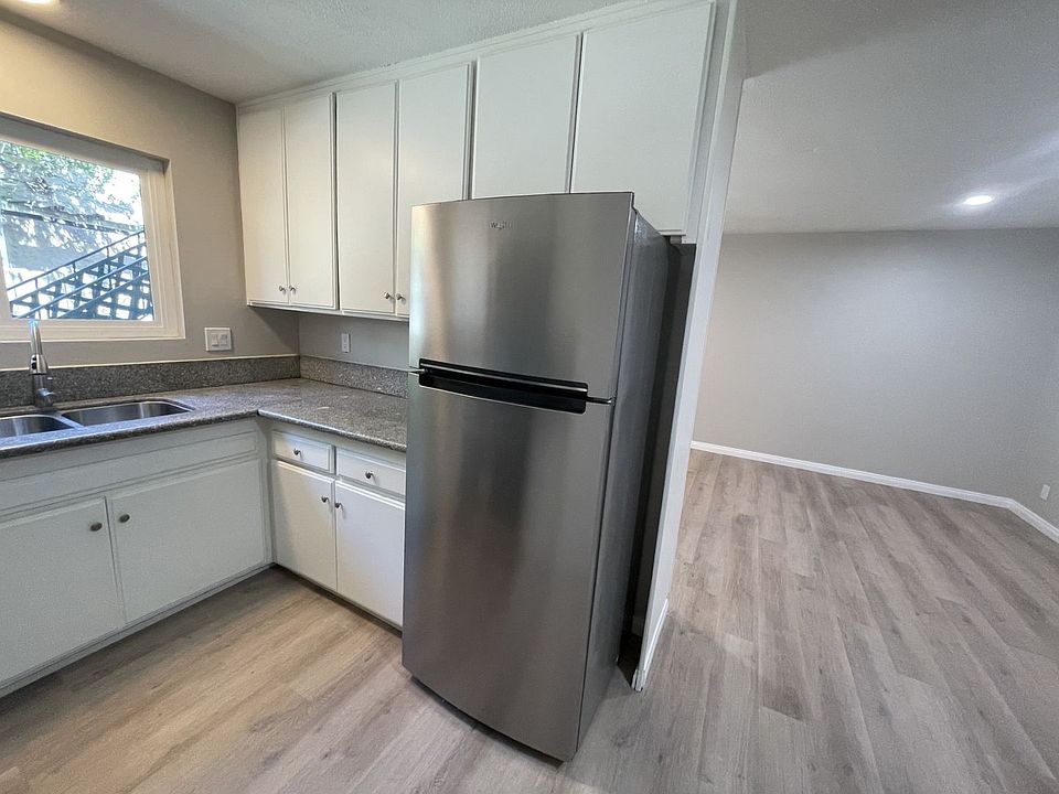 1st image of 4216 Euclid Ave APT 2