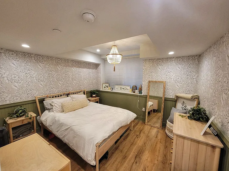 212 Bainbridge St #3 — Photo 12