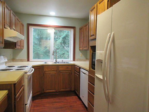 3rd image of 23415 18th Ave S APT 5