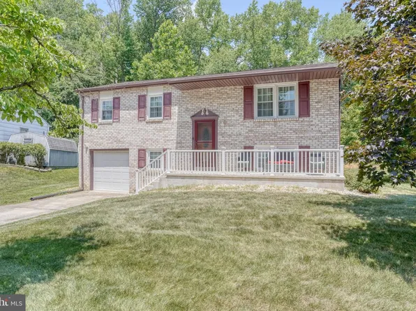 1 W Elgin Ct, Newark, DE 19702