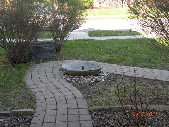 Entry Walk and Fountain