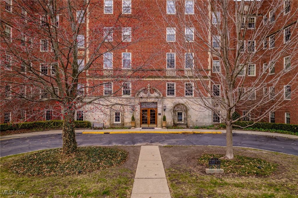Real estate listing image
