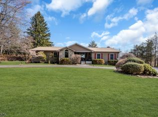 206 Cokesbury Rd, Lebanon, NJ 08833