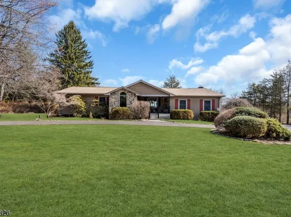 206 Cokesbury Rd, Tewksbury Twp., NJ 08833