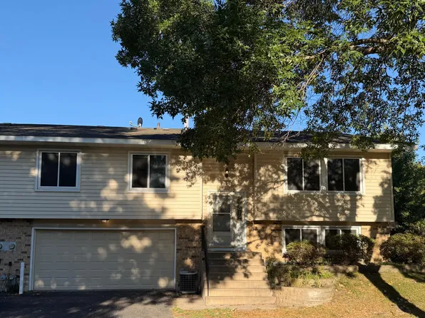 403 98th Ave NE, Blaine, MN 55434