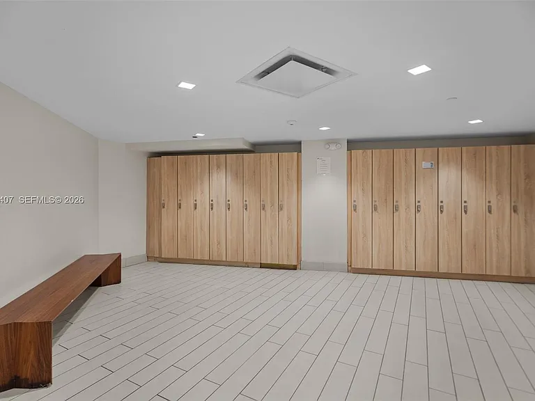 2500 Parkview Dr #2517 — Photo 30