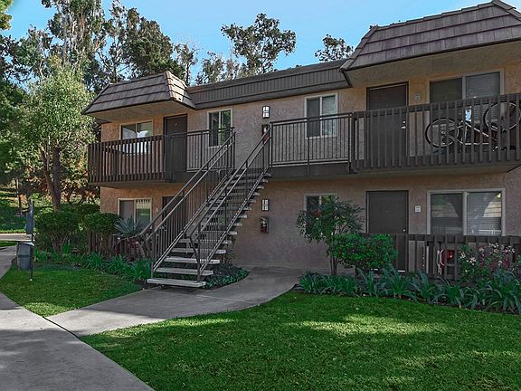 3rd image of 2707 Avenida De Anita #7