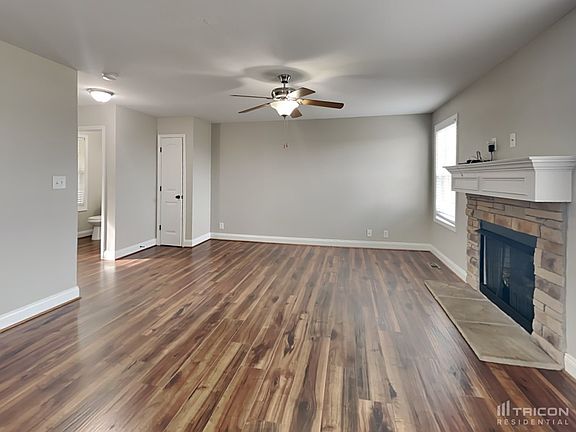 2nd image of 495 Mirren Cir