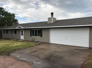 910 Ashford Ct, Cheyenne, WY 82007