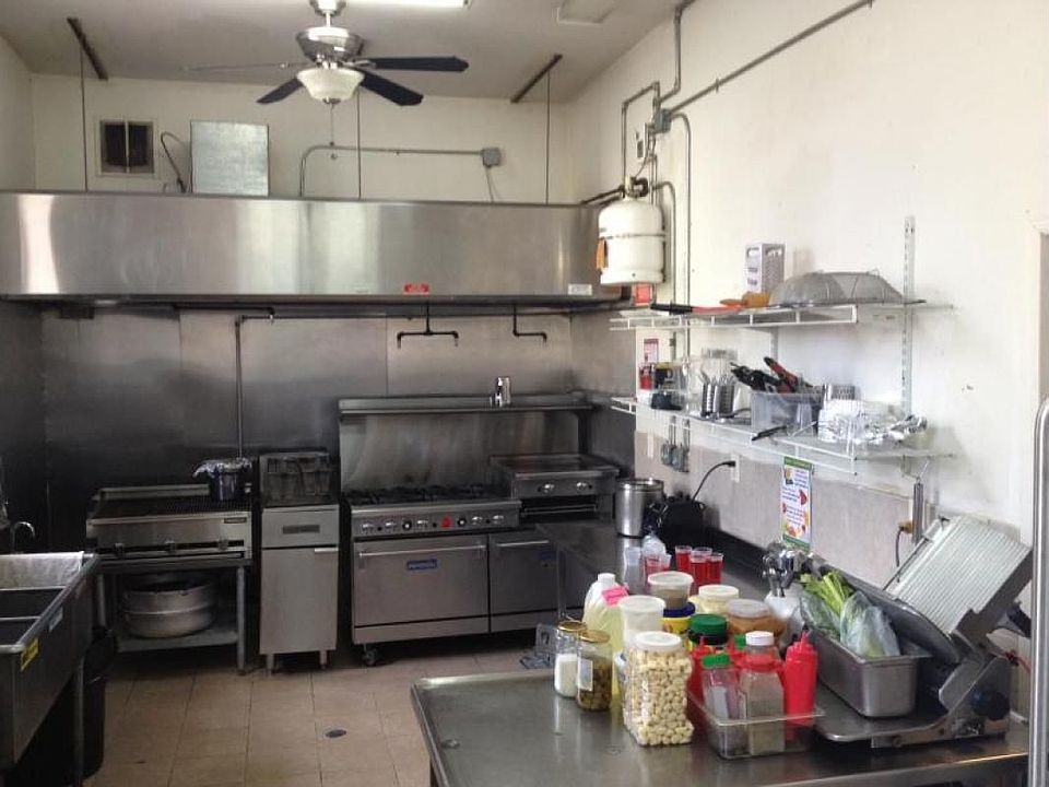 2nd image of 379 Monroe St