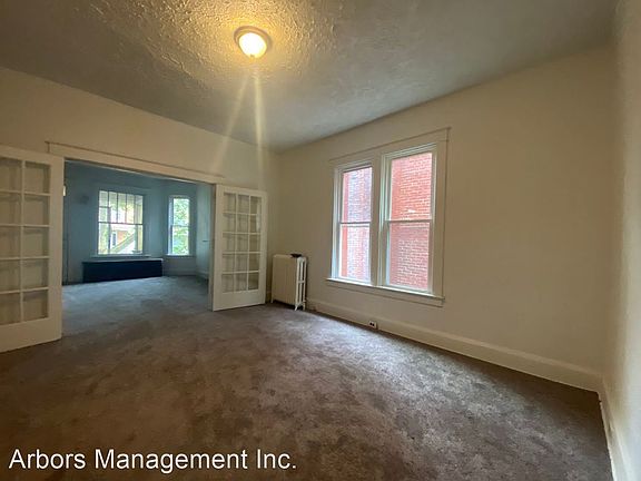 4th image of 17.5 Magee Ave