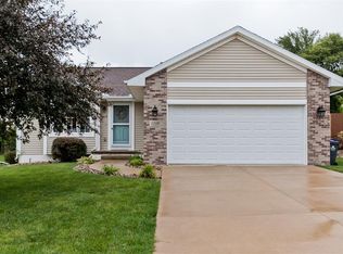 1200 English Ln NE, Cedar Rapids, IA 52402