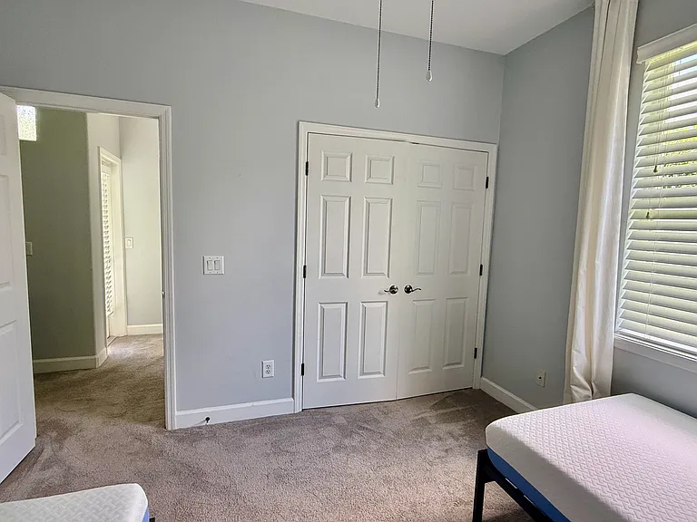 427 Tierra Verde Ln — Photo 4