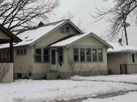 1st image of 1560 Almond Ave
