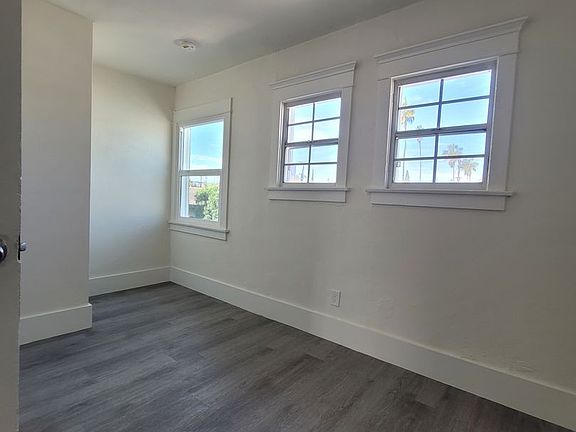 4th image of 1432 S Cloverdale Ave #1436