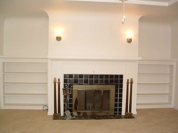 Living Room w/ Fireplace