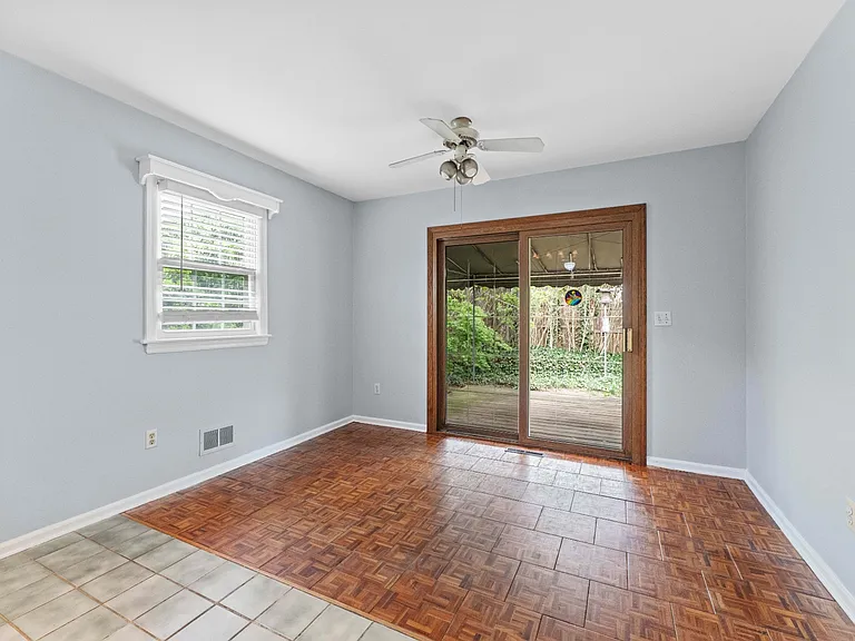 1057 Lakewood Rd — Photo 14