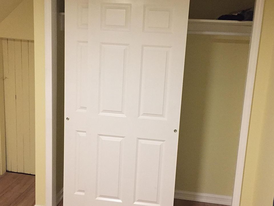 1st image of 3119 Holbrook St Floor 2