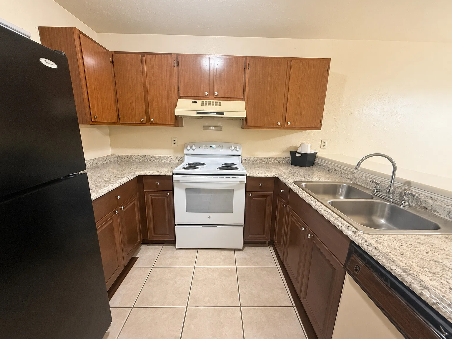 2 bed, 874 sqft, $1,175 — Photo 4