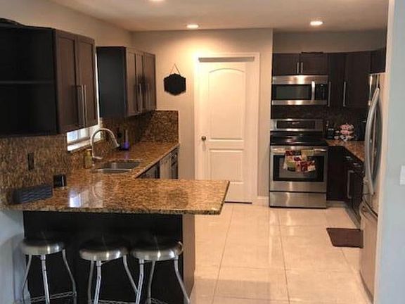 3rd image of 3636 Maria Theresa Ave