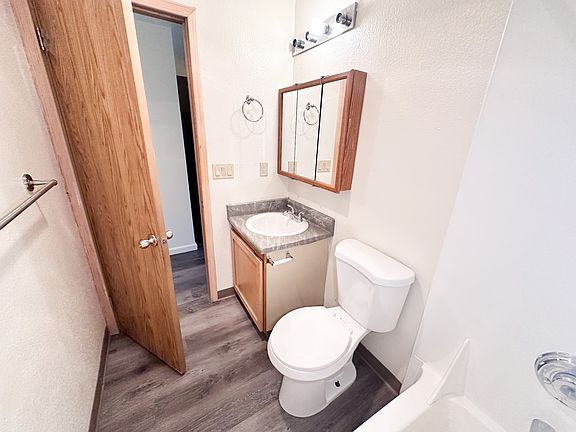 5th image of 14014 Admiralty Way APT 1