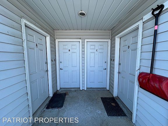 3rd image of 219 E Veterans St APT B