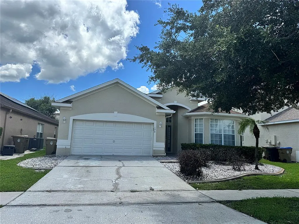 4 bed, 3.0 bath, 1993 sqft, $2,450 — Photo 1