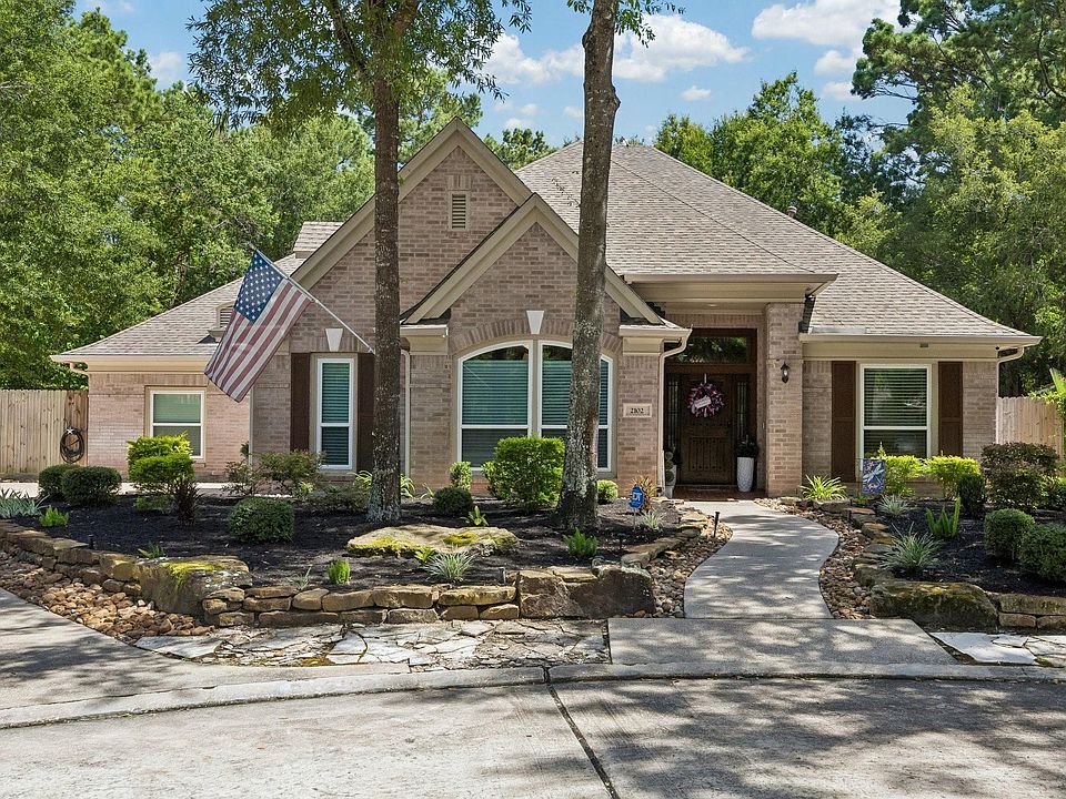 1st image of 2102 Hickory Village Cir