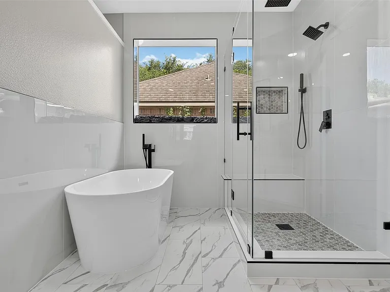 108 Oak Creek Ln — Photo 33