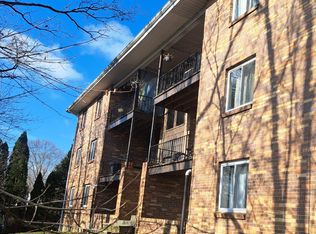 610 Academy St APT 5, Youngwood, PA 15697